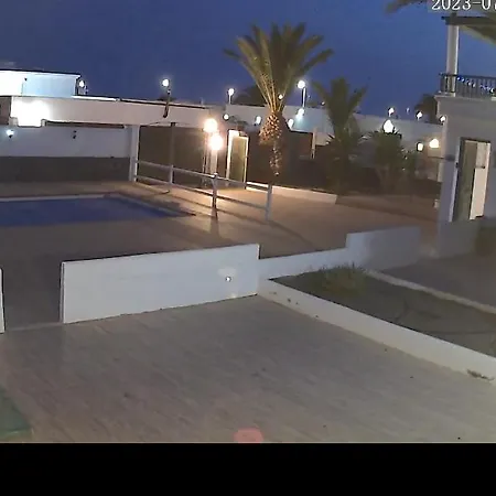 Lazydays * Playa Blanca (Lanzarote)