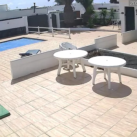 Lazydays * Playa Blanca (Lanzarote)